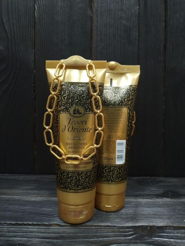 Tesori d`Oriente Royal Oud dello Yemen Гель-крем для душа Королевский, 250 мл