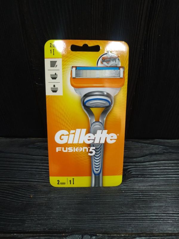 Мужской станок для бритья Gillette Fusion 5 (2 кассеты)